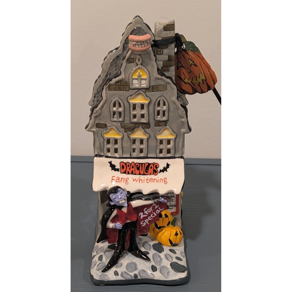 Blue Sky Clayworks Dracula's Fang Whitening Halloween Tea Light Candle House NWT
